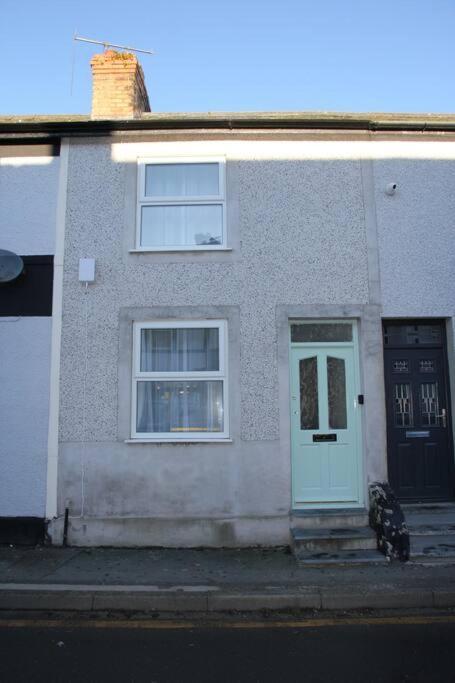 Charming Mid Terrace Cottage Conwy Exterior foto
